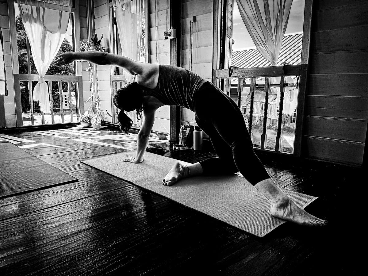 Spine and Hip Strength — by Santoshayog